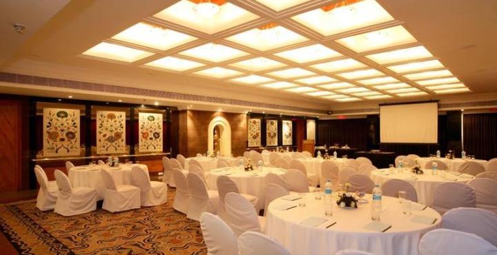 Sun-n-sand Hotel 5*